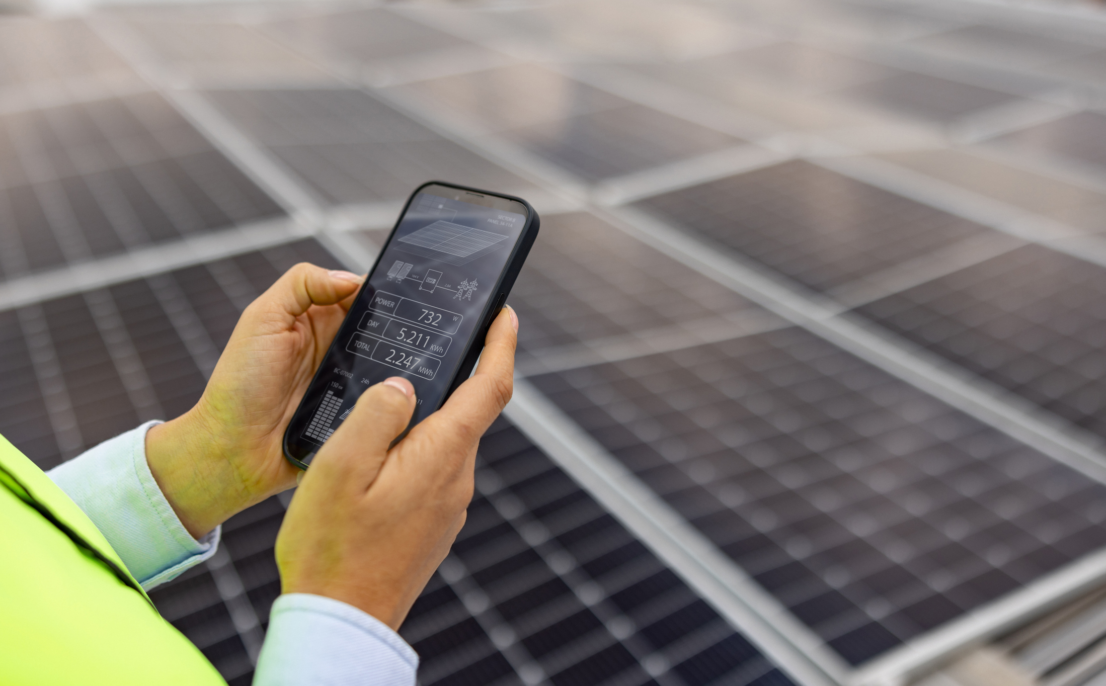 Solarstrom Photovoltaik Monitoring Schweiz Solarstrom: Wie Strom vom eigenen Dach funktioniert